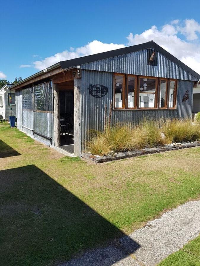 Mountains Edge Cabins Monowai Exterior foto